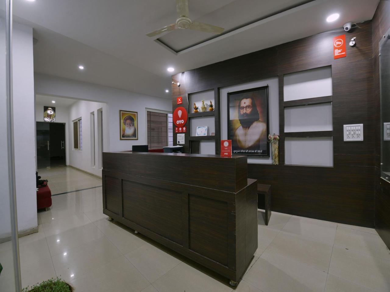 Oyo 9969 Hotel Kshipra Dham Ujjain Extérieur photo