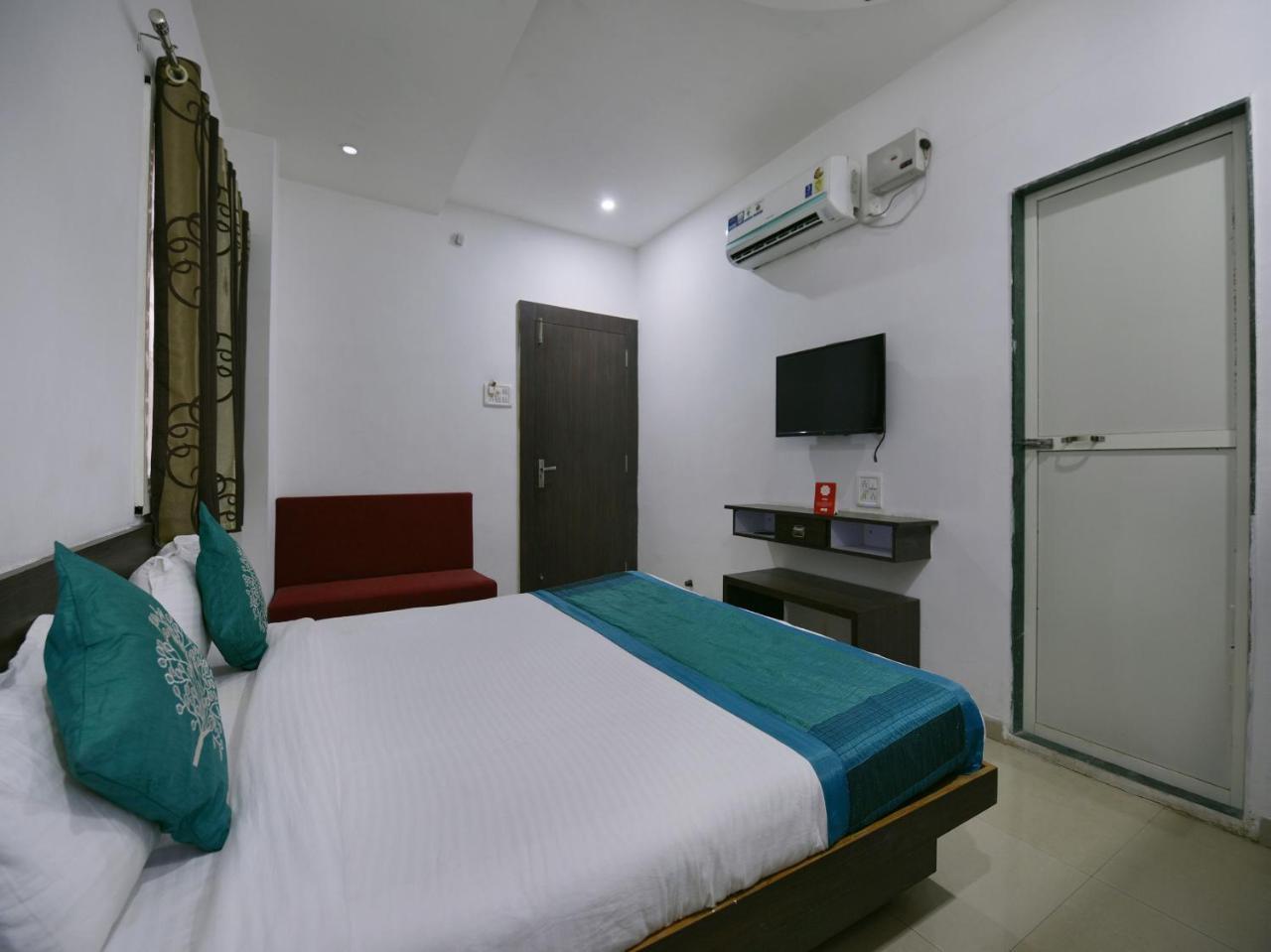 Oyo 9969 Hotel Kshipra Dham Ujjain Extérieur photo