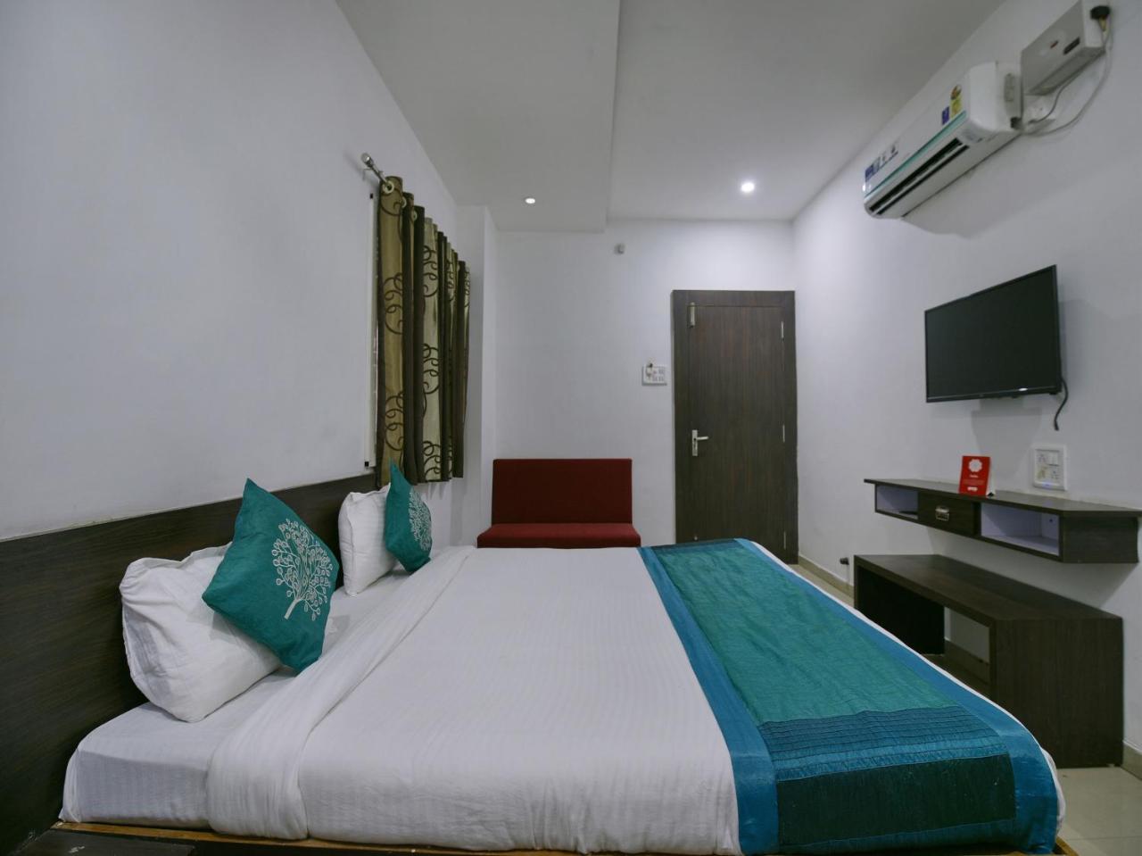 Oyo 9969 Hotel Kshipra Dham Ujjain Extérieur photo