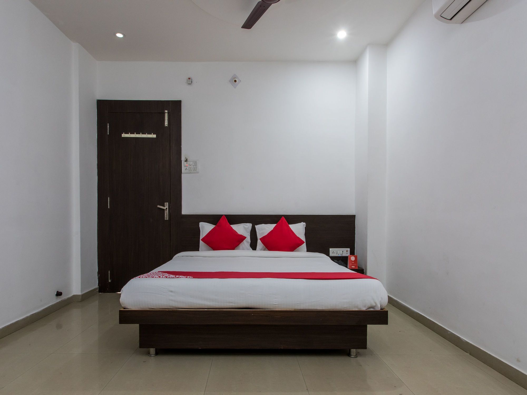 Oyo 9969 Hotel Kshipra Dham Ujjain Extérieur photo