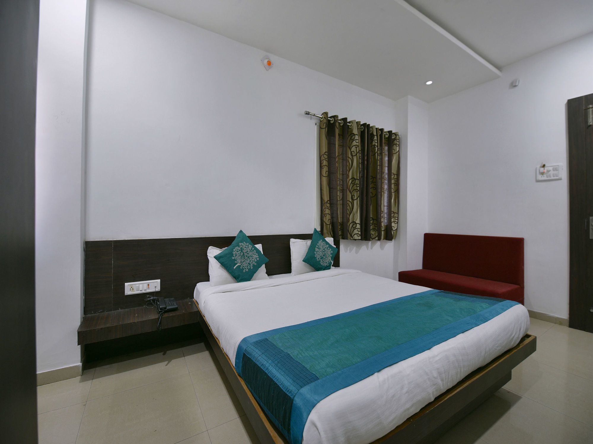 Oyo 9969 Hotel Kshipra Dham Ujjain Extérieur photo