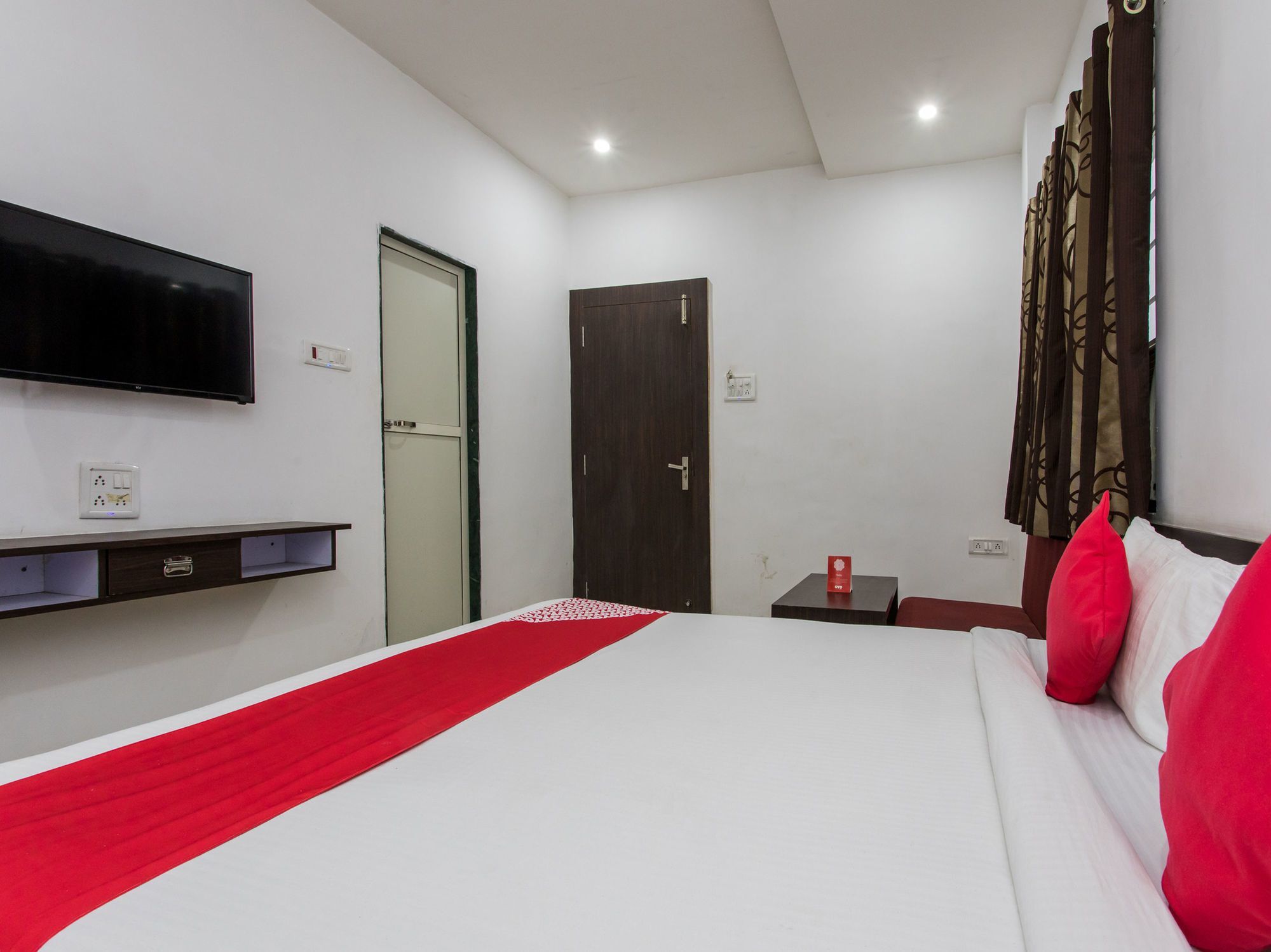 Oyo 9969 Hotel Kshipra Dham Ujjain Extérieur photo