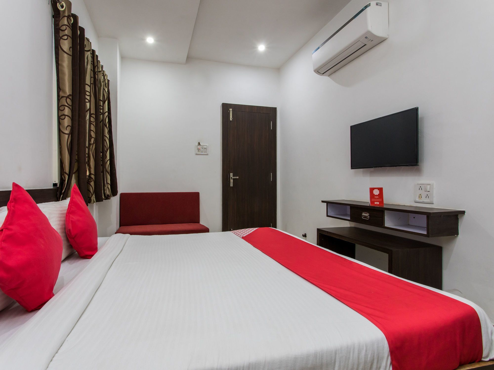 Oyo 9969 Hotel Kshipra Dham Ujjain Extérieur photo